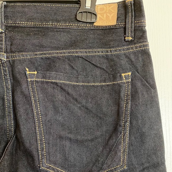 DKNY Jeans - Picture 5 of 5